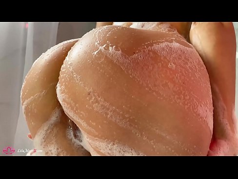 ❤️ Brunette Masturbates Pus karo Vibrator kanggo Intens Orgasme ing Shower ❤️❌ Porno ing kita  ❌❤
