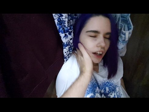 ❤️ Ketemu adhine ing lemari lan mbantu dheweke cum ❤️❌ Porno ing kita  ❌❤